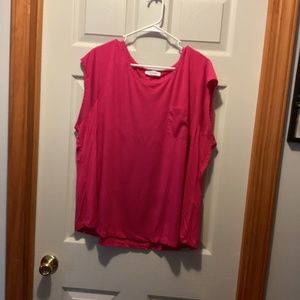 3x CAPPED SLEEVE  PINK CALVIN KLEIN TEE WITH BREAST POCKET